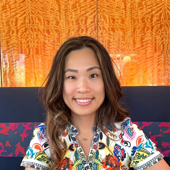 Meet your Posher, Jenni - Picture 1 of 1